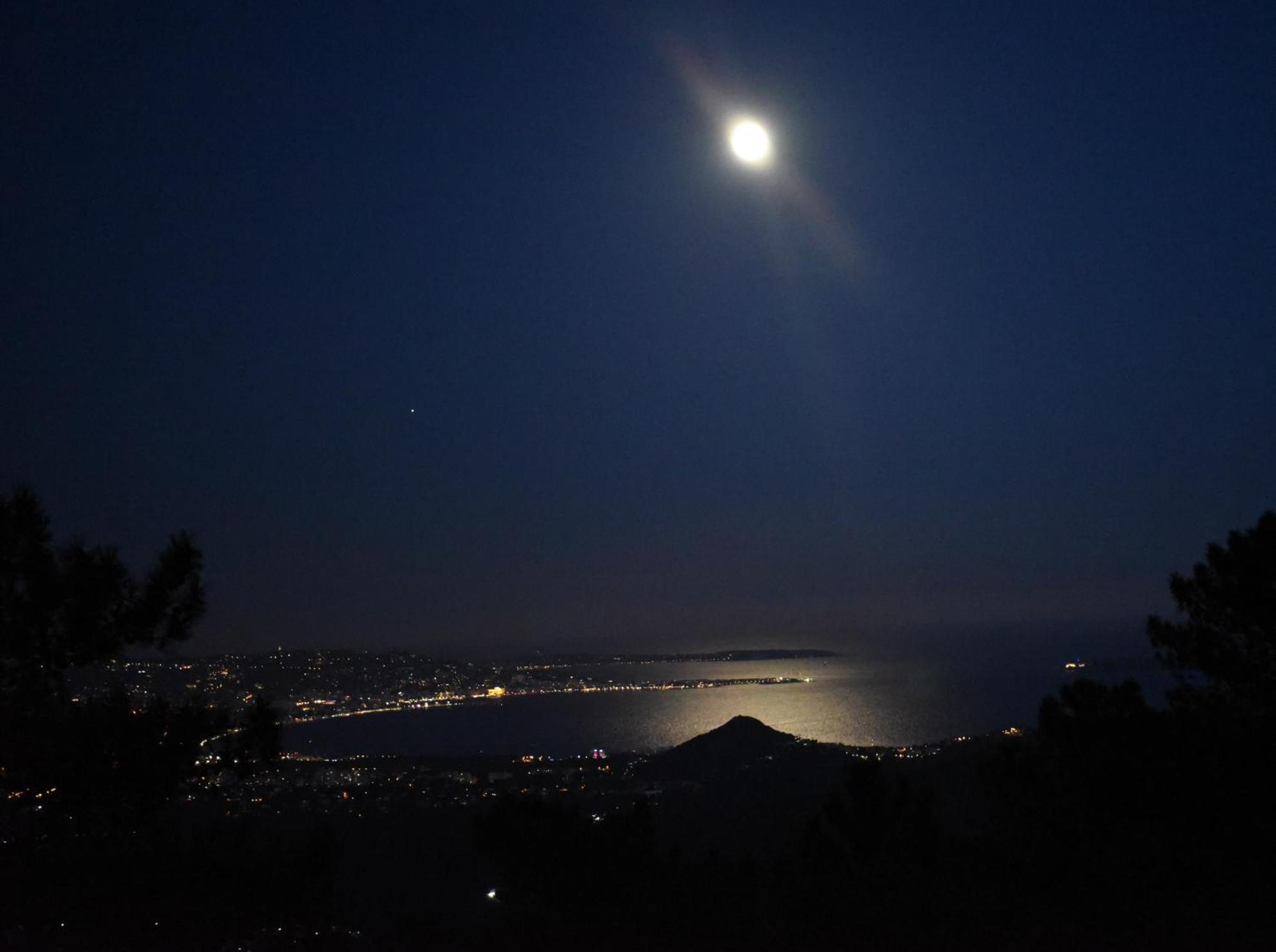Villa Ormarine, Vue Exceptionnelle Sur La Baie De Cannes Et Le Mercantour Les Adrets-de-l'Estérel Buitenkant foto